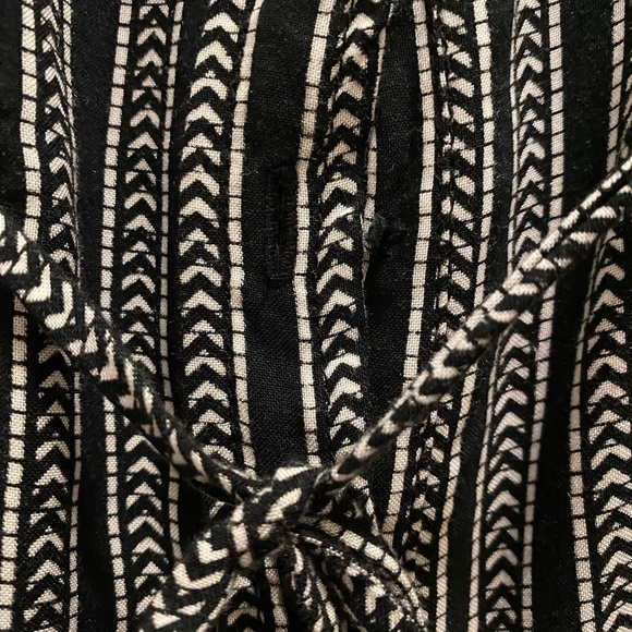 Indah Ironwood Black and White Nobel Stripe Button Front Collared Romper Size XS - Picture 12 of 12